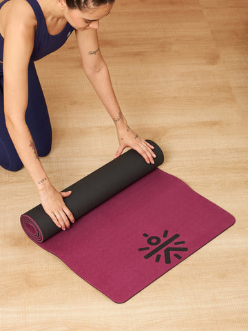 CULT TPE Yoga Mat 6mm with Carry Bag & Strap | Anti-Slip, Sweat Resistant, Lightweight & Durable Exercise Mat for Yoga, Pilates, Meditation & Home Workout   Purple Wine/Black